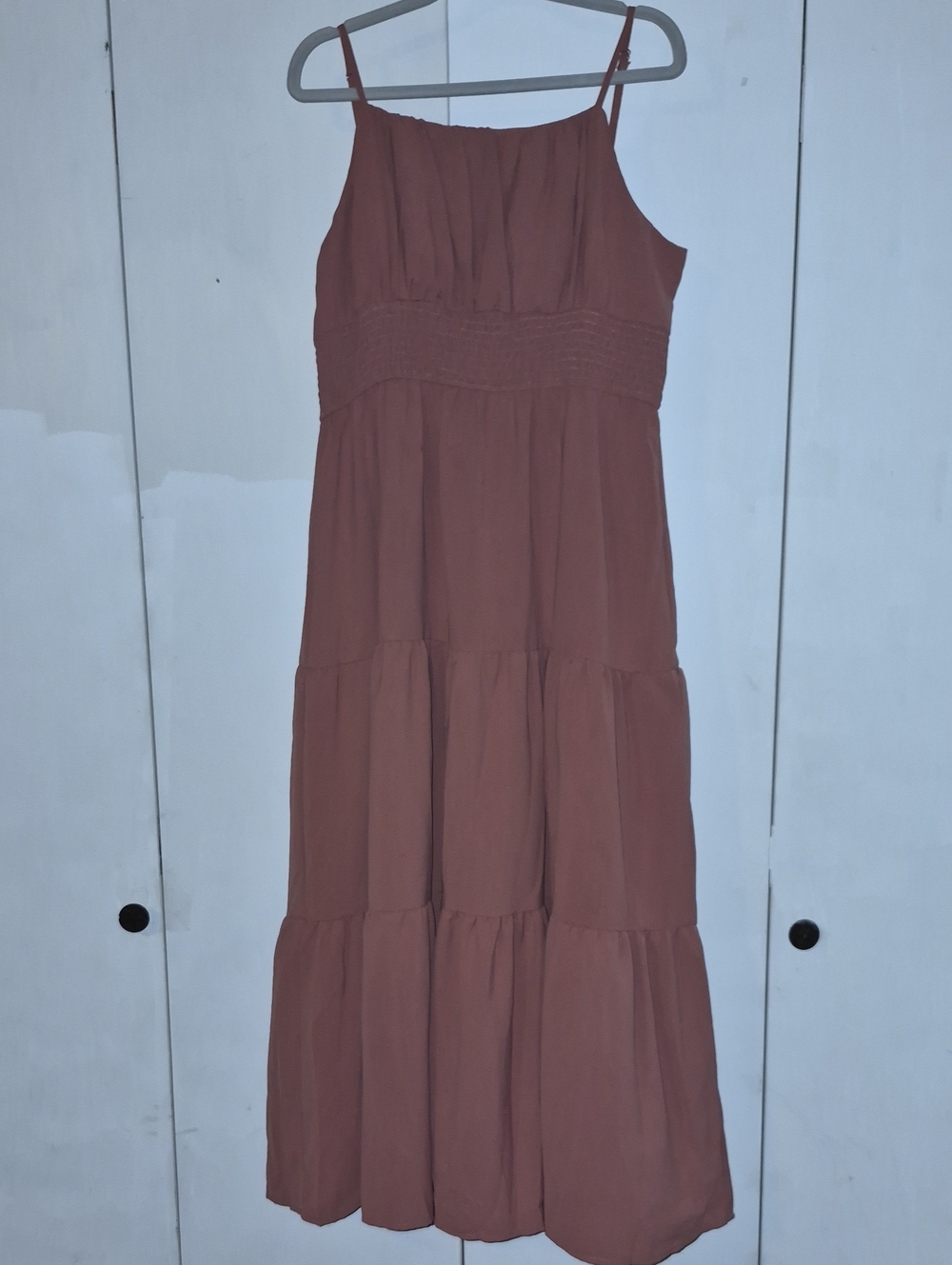 Women’s Tiered Sleeveless Maxi Dress in Rust